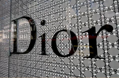 de donde es la marca dior|dior france website.